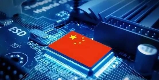 从前中国没有的芯片，他不卖给中国，结果中国开始自主研发，没过几年就突破了，然后就不要美国的了！