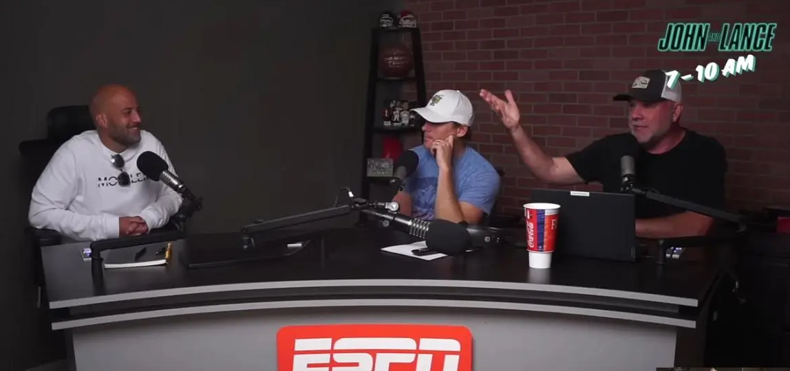 斯通参加espn火箭97.5电台节目时，透漏了一个很重要的信息….那就是火箭