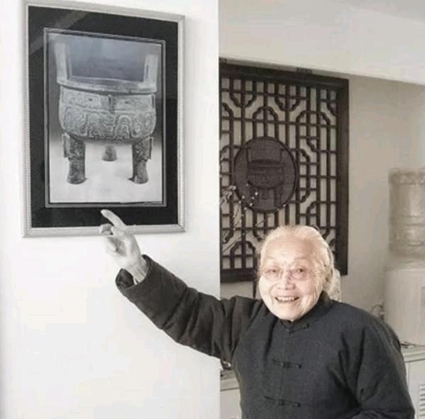 1925年，19岁少女被55岁祖公公叫进卧房，自此守寡84年，活到102192