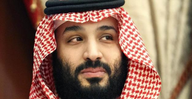 沙特主动找中国谈4月20日下午，沙特王储兼首相穆罕默德一通电话打到了中国，就