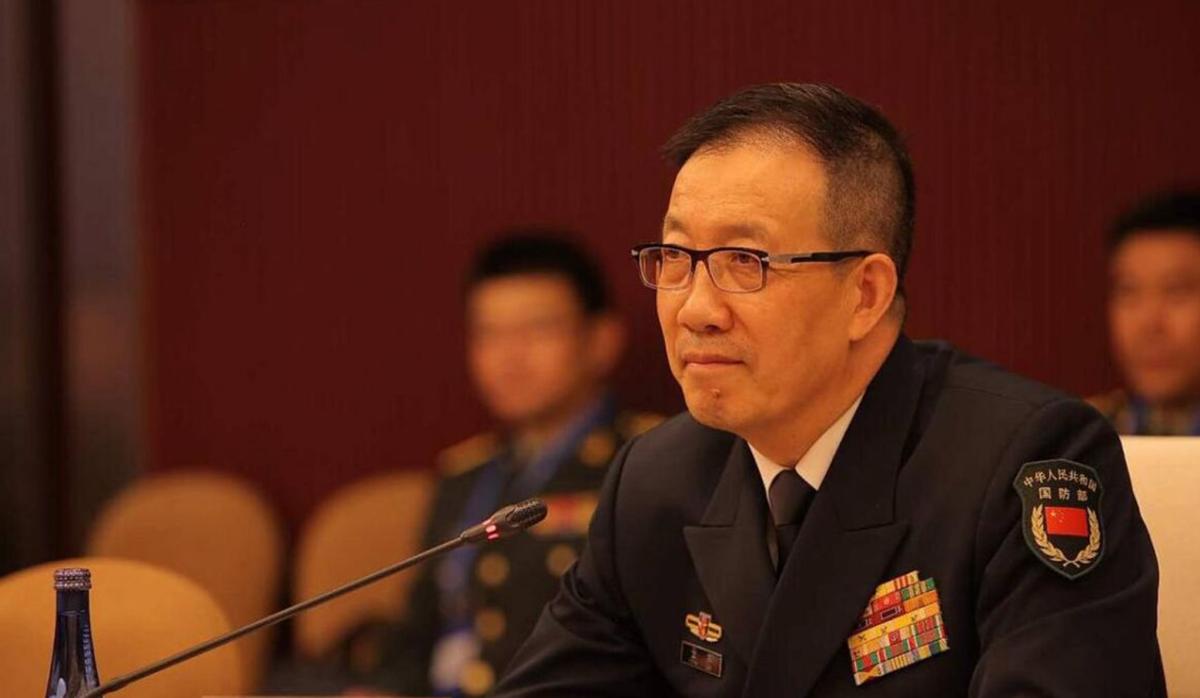 歼35上舰时，美代表团见到中国防长，董军的话让人不得不清醒。歼35正式上舰！美国