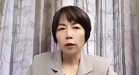 黄智贤和馆长他们两个互撕了好久了网上天天吵的沸沸扬扬公说公有理婆说婆有理