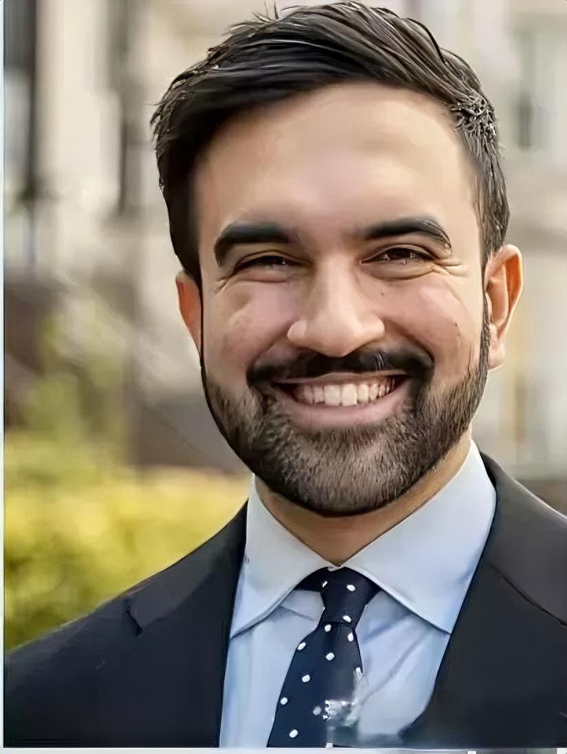 纽约这事儿太有意思了。一个名不见经传的穆斯林候选人马姆达尼，居然真的赢了市长选举