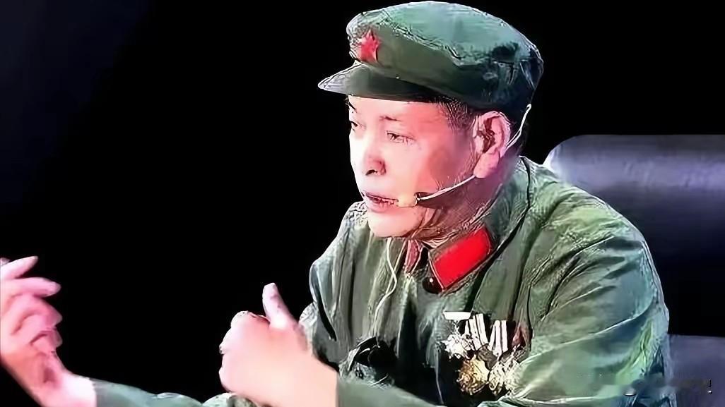1979年对越自卫反击战高平战场，步兵副班长李金斧缴获越军遗弃的37毫米高