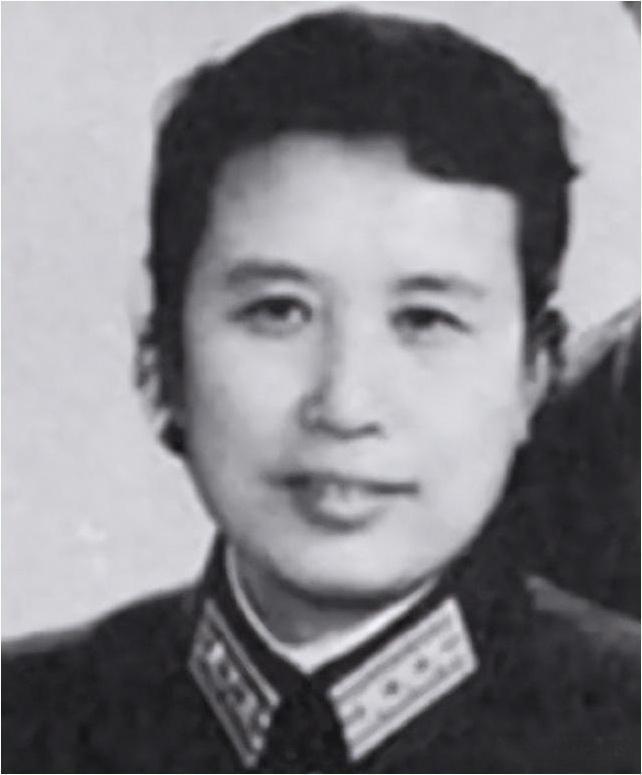 15岁富家女逃婚去延安，死活不当官太太，却在1978年的德国波恩，哭得几近昏厥打