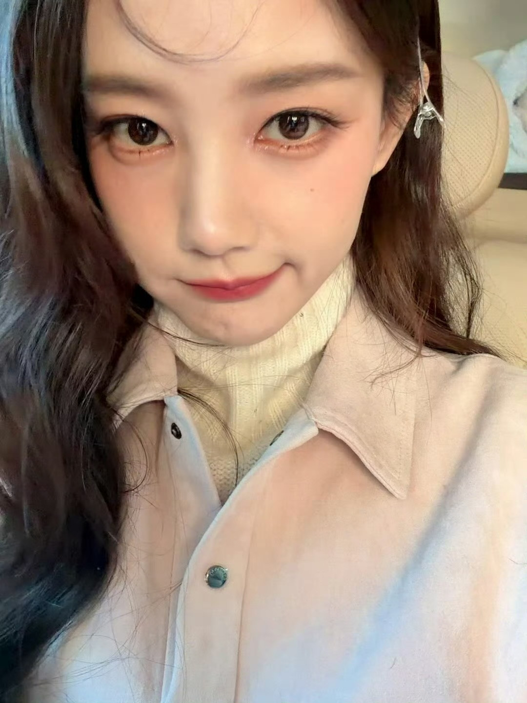 李一桐清瞳李一桐人间水蜜桃这组照片简直人间水蜜桃[爱心]像从青春偶像剧里走出