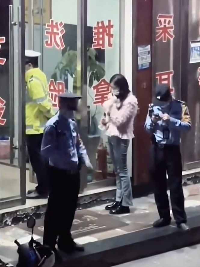 出去买个吃的家被炒了[哭笑不得]
