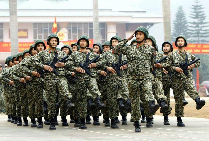 现在uzi冲锋枪是越南特工队标配武器，越南自行生产