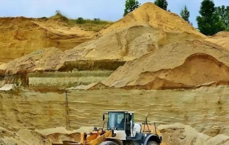 美国人只要咬紧牙关，就可以把稀土提炼出来，正确吗？答案是肯定的。稀土技术不是很难