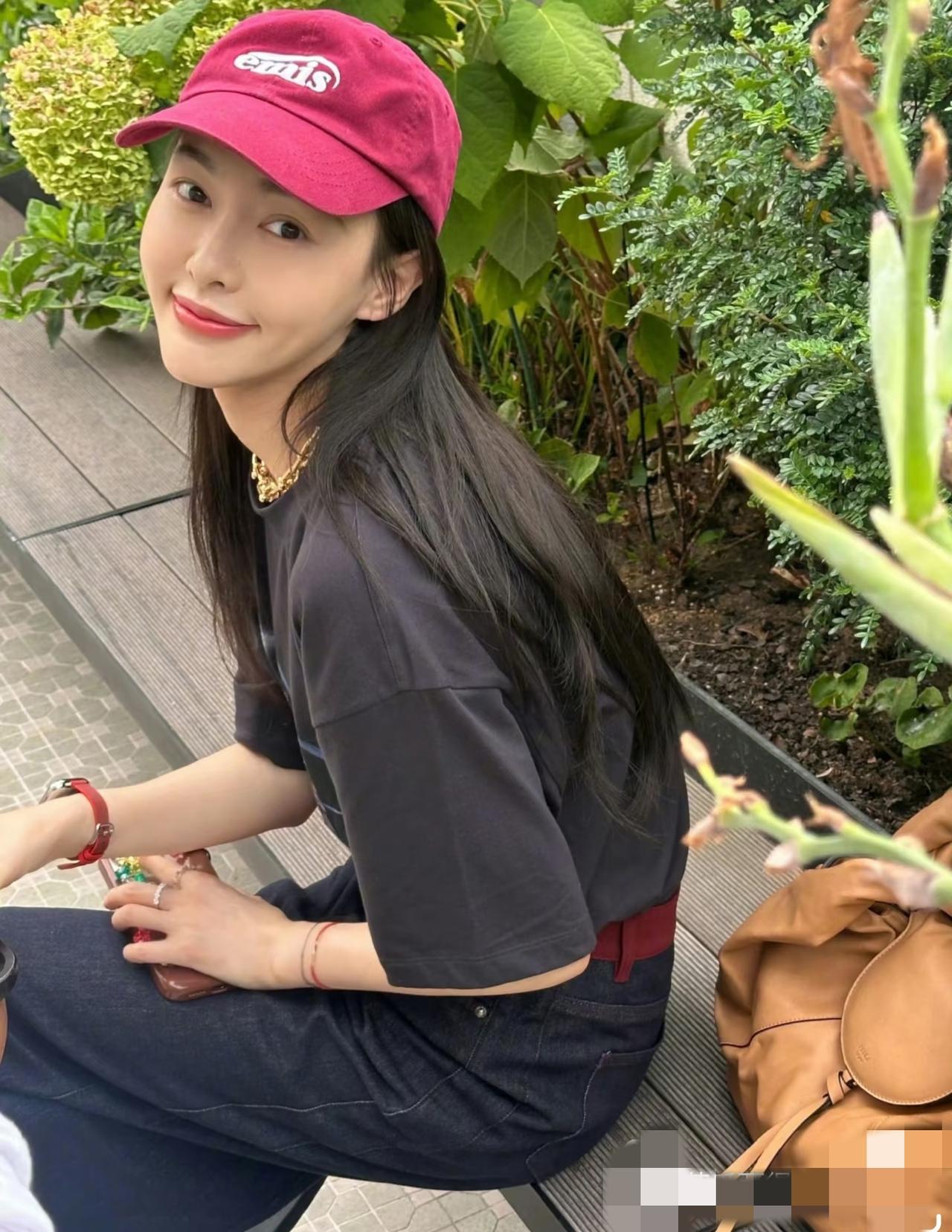 谁能想到王家卫私下吐槽唐嫣“很装”的瓜居然比正剧还抓马明明是娱乐圈难得