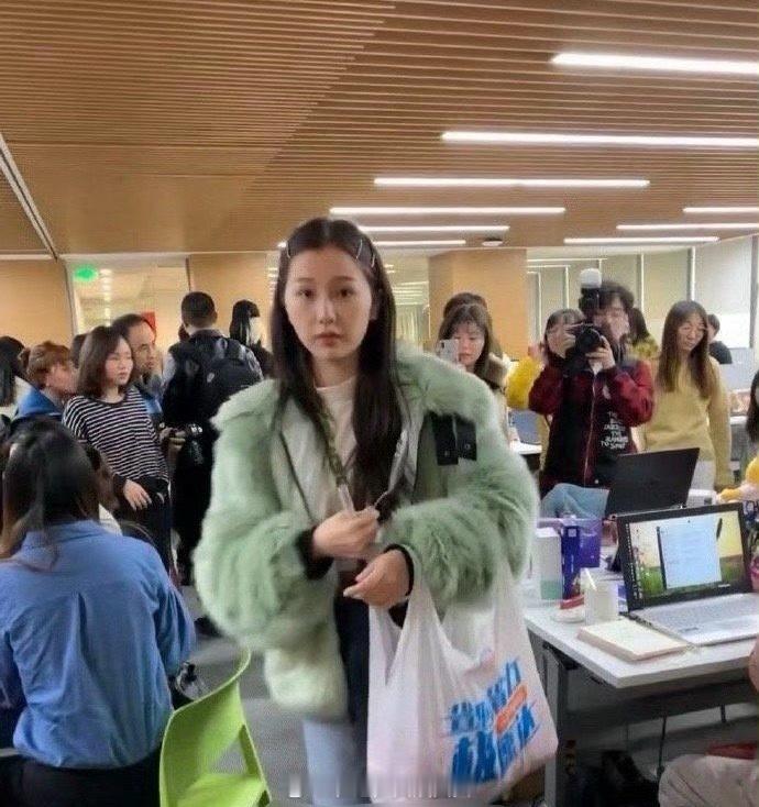 虞书欣2019年的时候脸型没现在这么流畅🤔有什么保养手法吗