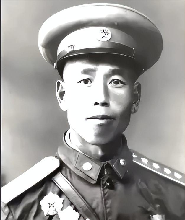 授衔时谭德本在西北军区军需处，职务营级，对应大尉军衔。还有聋哑红军熊世皮，因为一