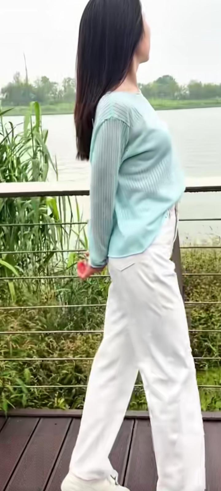 晒图笔记大赛感情里最珍贵的，从来不是甜言蜜语，而是实实在在的在乎。是主动，是惦记