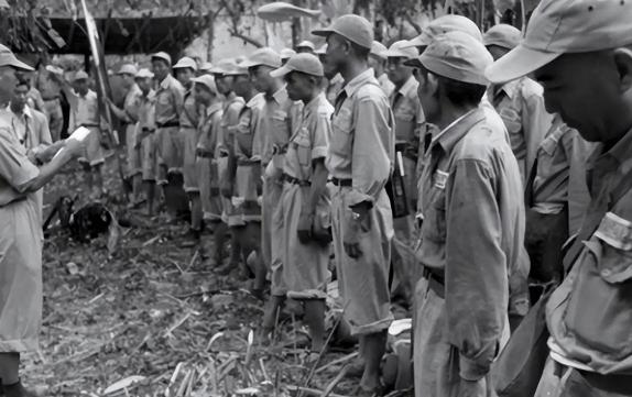 1949年12月13日夜，逃到越南的国民党中将黄杰，去见法军谅山指挥官，却遭到软