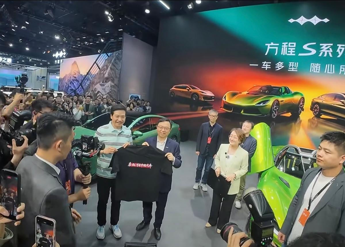 当雷军把这句话送回给王传福的时候，尴尬了不知多少车企！今年北京车展特别热闹，尤其