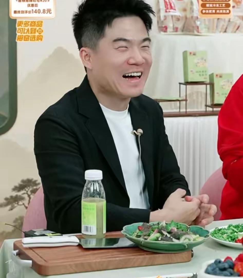董宇辉第七家公司已上线，听着名字就可以看出他野心。他不想只是单纯的带货，他想着手