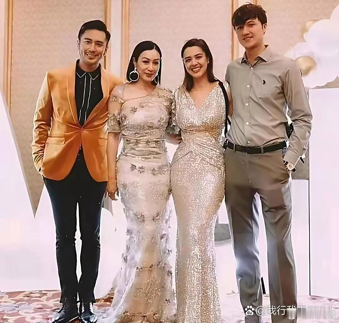 钟丽缇和女儿女婿同框，颜值也太绝了！一家三口个个颜值在线，不管是气质还是长相都很