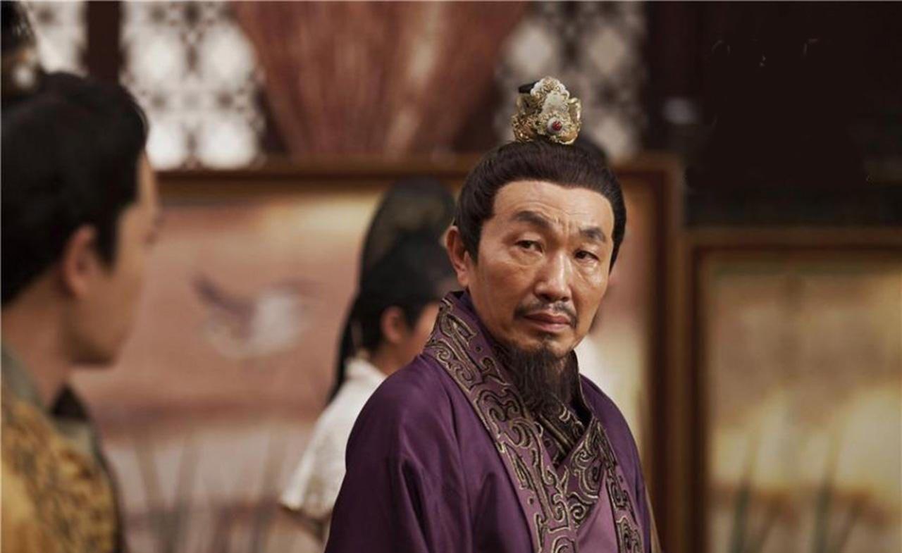 公元592年，堂堂隋朝宰相杨素，摆出一副若无其事的样子，将自己心爱的女人乐昌，许
