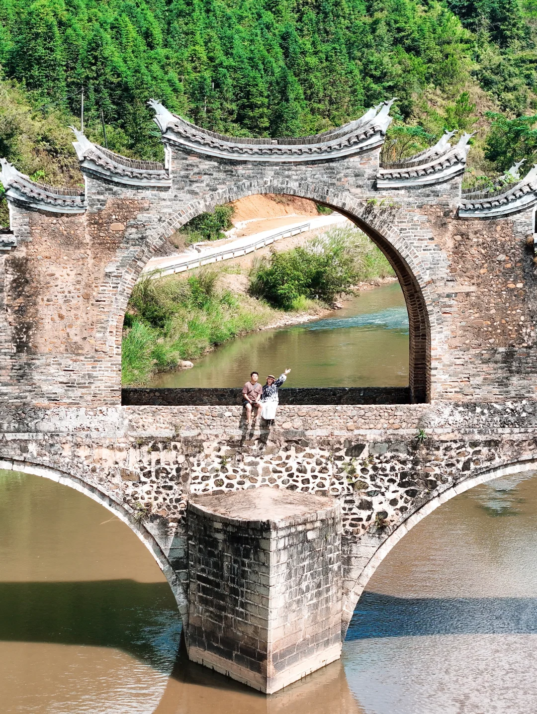 五一避开人挤人❗️我最喜欢的冷门小城出现了