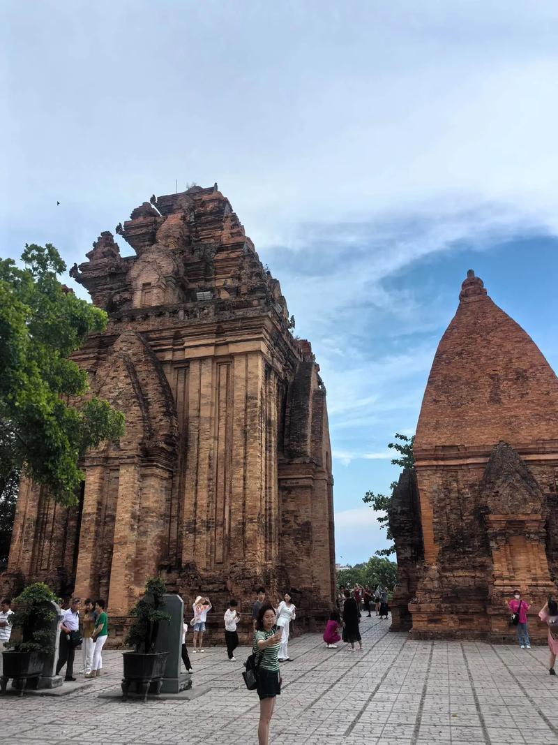 有朋友父母报了江浙沪出发699元六天五晚的越南芽庄旅行团，靠谱吗？虽然他的父母已