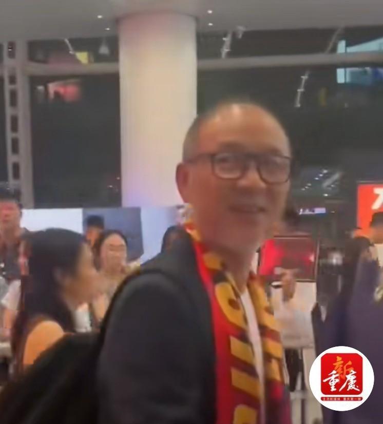重庆铜梁龙昨天官宣萨尔瓦多下课，今天韩國“66
