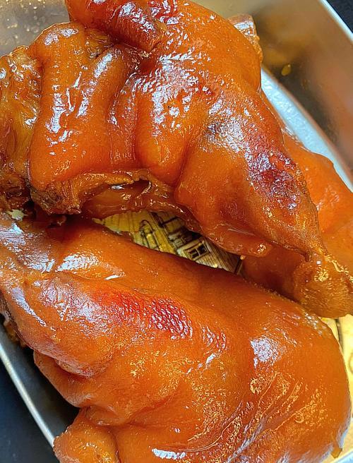 湖南邵阳下饭菜，这家老店好美味！老公馆家常土菜餐厅美食推荐：1、武冈卤猪脚