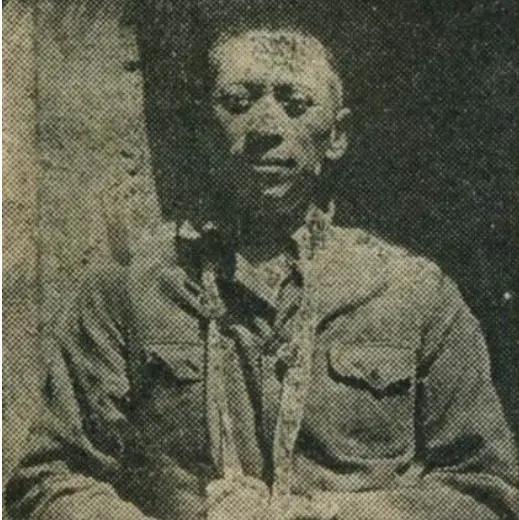 在孟良崮战役中，整编第74师第57旅少将旅长陈嘘云被俘。战后，解放军记者采访陈嘘