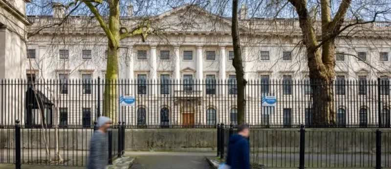 英国广播公司9月10日报道：“英国顶尖规划律师表示，若政府批准中国在伦敦塔附近建