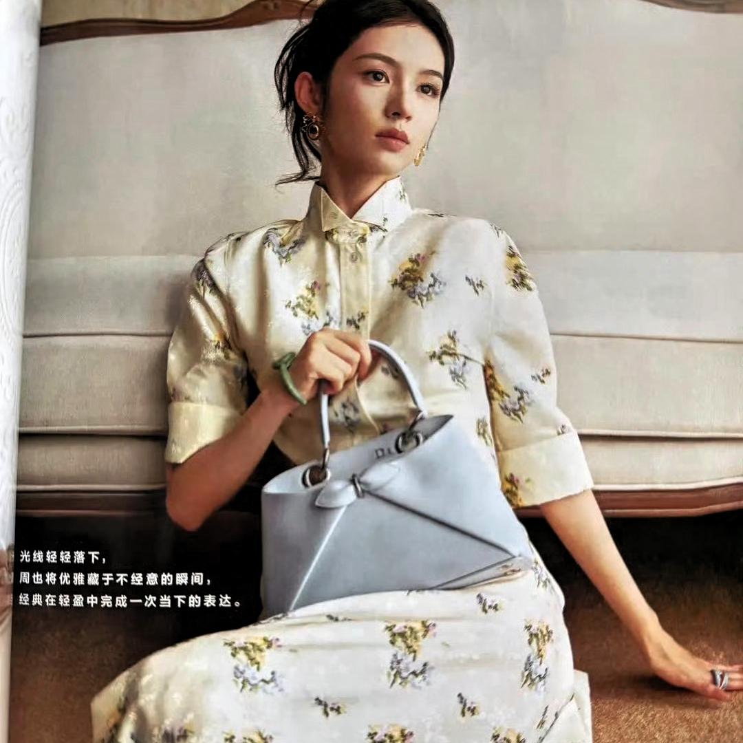 她俩穿的是同一件，但穿出了两种完全不同的命。迪奥这次给王楚然和周也推了同系列