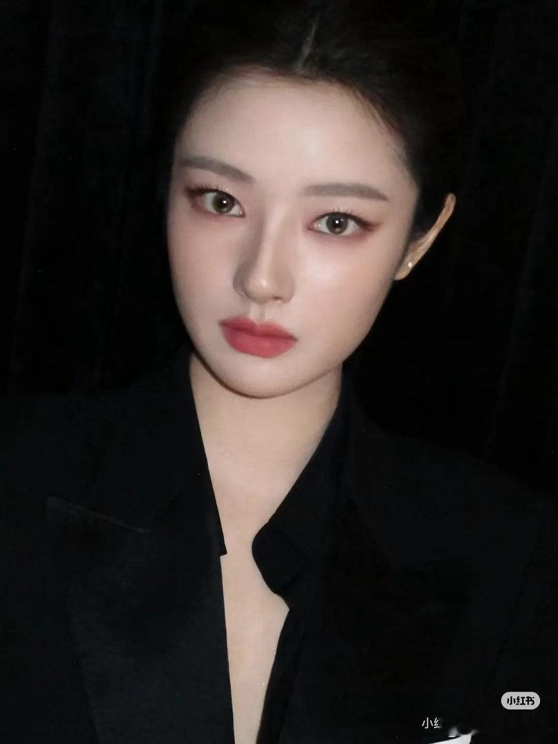 王亚飞貌似总是陷害徐若晗啊，有什么深仇大恨啊？​​​