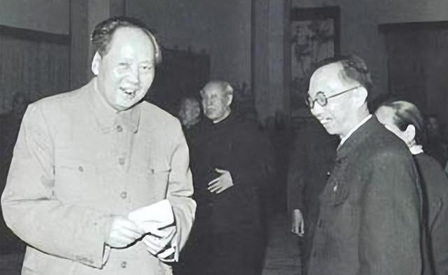 1962年，毛主席设家宴宴请溥仪，饭吃到一半时，毛主席问溥仪“传国玉玺去哪了？”