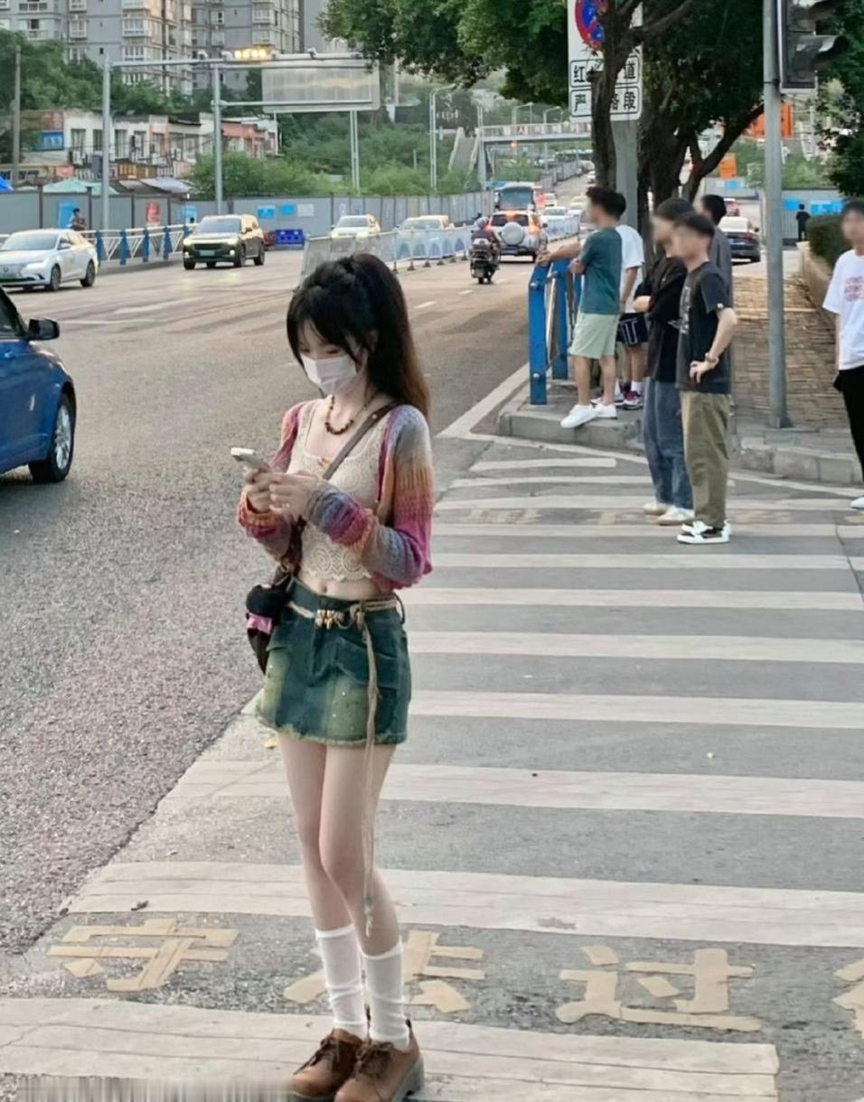 什么样的条件才能追到这样的女生呀？