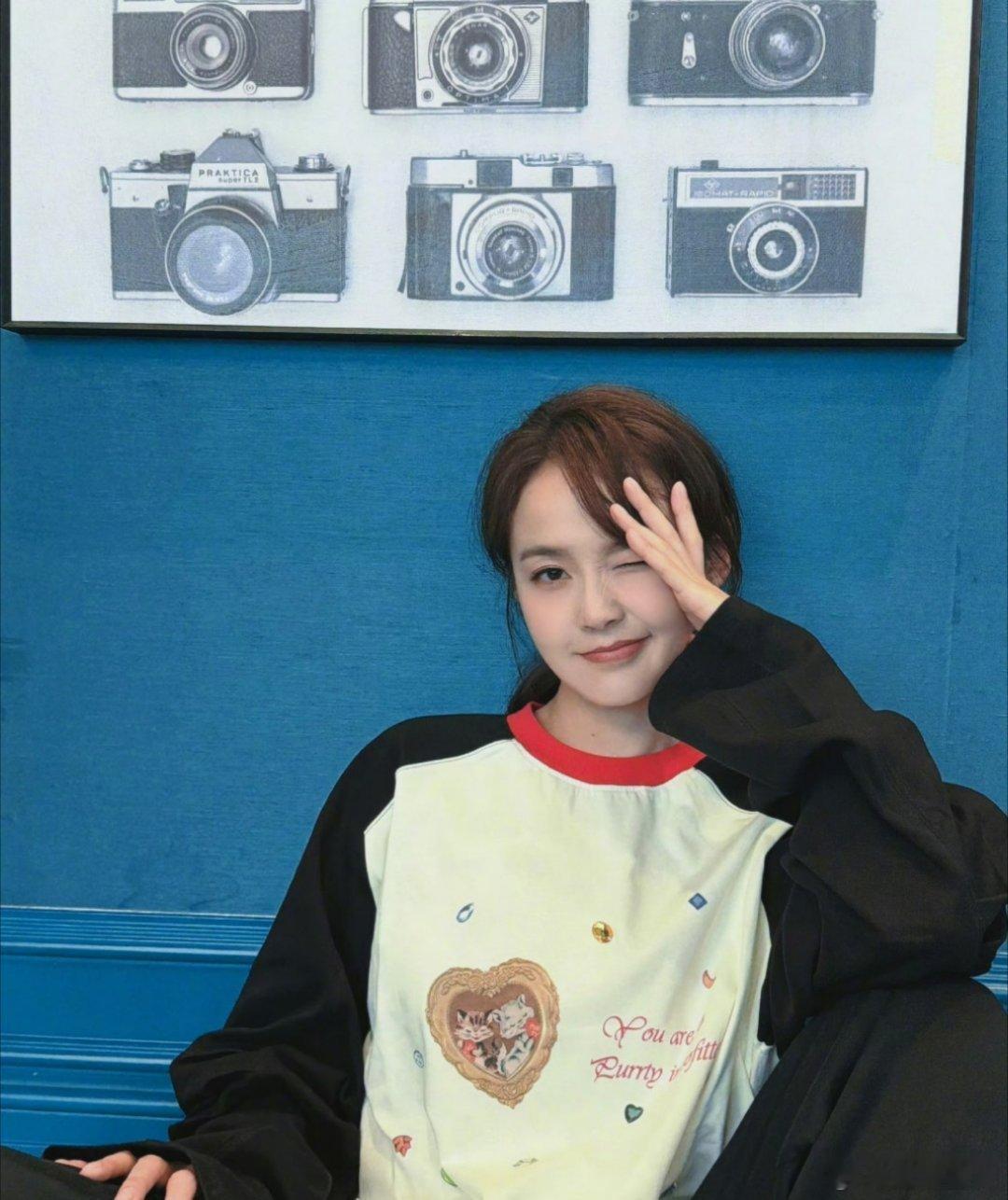 张佳宁与男友路边对峙张佳宁新恋情曝光。二人一同回京返家，次日男友陪其上班。晚间聚