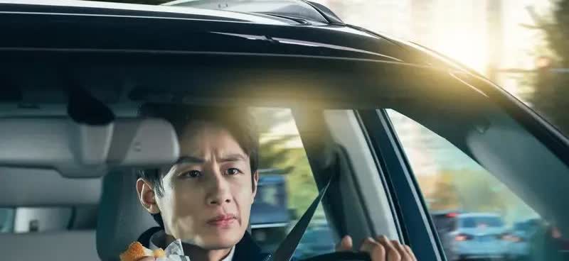 以后网约车是不是会越来越少以后网约车说不定真的会越来越少呢。现在跑网约车的人就