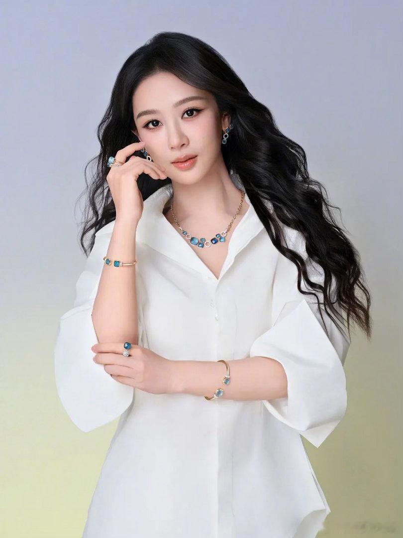 体感杨紫拿到了视后之后，资源是不是全方面飞升了？新增宝曼兰朵全球代言人，还是首位