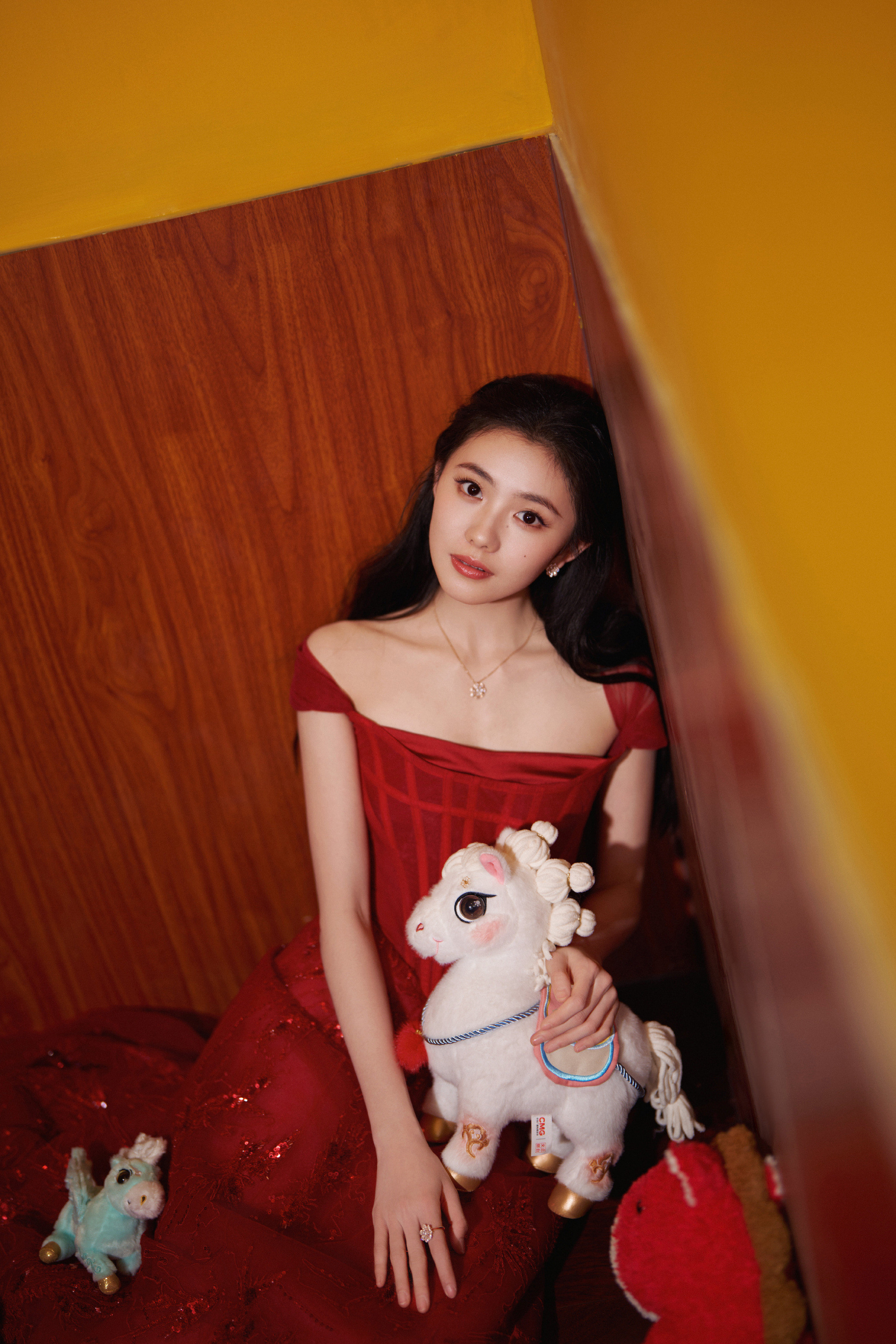 今晚又能看到浩存妹妹跳舞了光是这张海报我期待值就拉满了！这身姿不愧是北舞严选刘浩