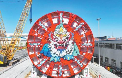 1997年，中国修建秦岭隧道，向德国购买盾构机，德国当时十分傲慢：约3.5亿一台