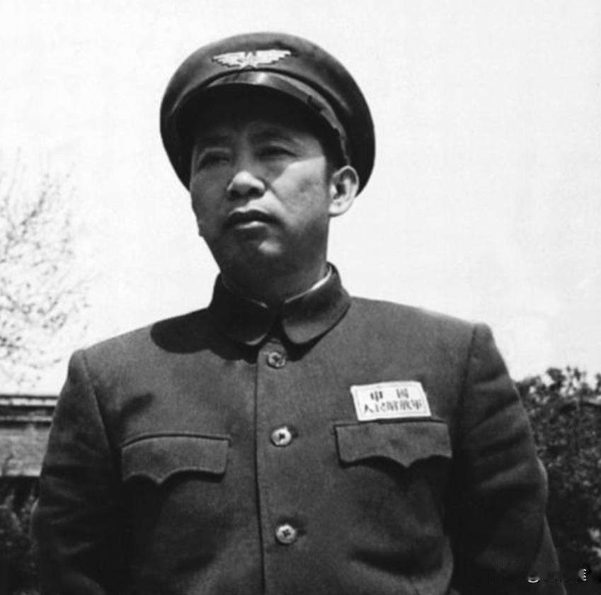 58年毛主席和刘亚楼的会谈不欢而散，刘亚楼连忙求助周总理和罗帅一九五八年九