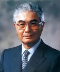 89岁红色资本家荣毅仁在北京逝世，他留下的五个子女，如今都过得怎样？一个家族的沉