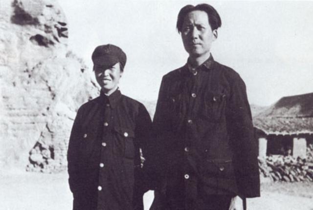 贺子珍离开延安以后，毛主席给她写了一封信，这封信中包含了哪三层深意呢？1935