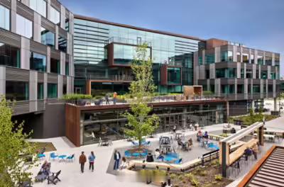 【曝微软计划在美实施员工自愿买断】据美媒CNBC得到的一份Microsof