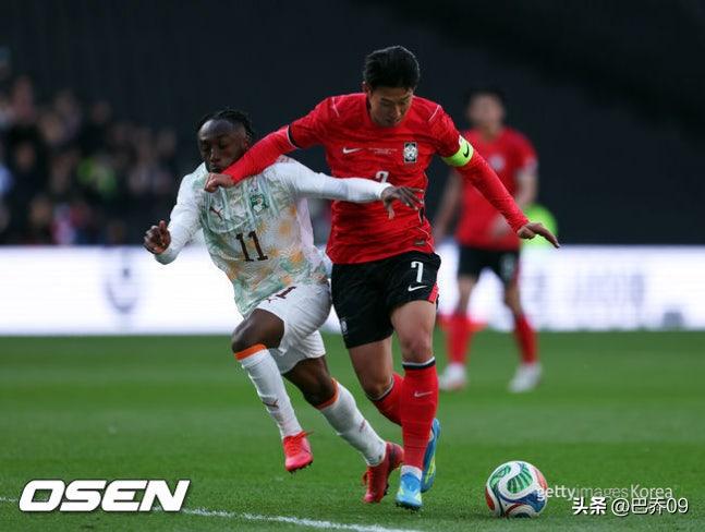 1-0！4-0！足坛疯狂一夜：日本绝杀欧洲劲旅，韩国里程碑溃不成军北京时间