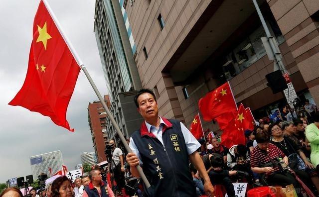严重怀疑，国家迟迟不对台湾动手，选择围而不打，是为了给解放军一个练兵的理由，毕竟