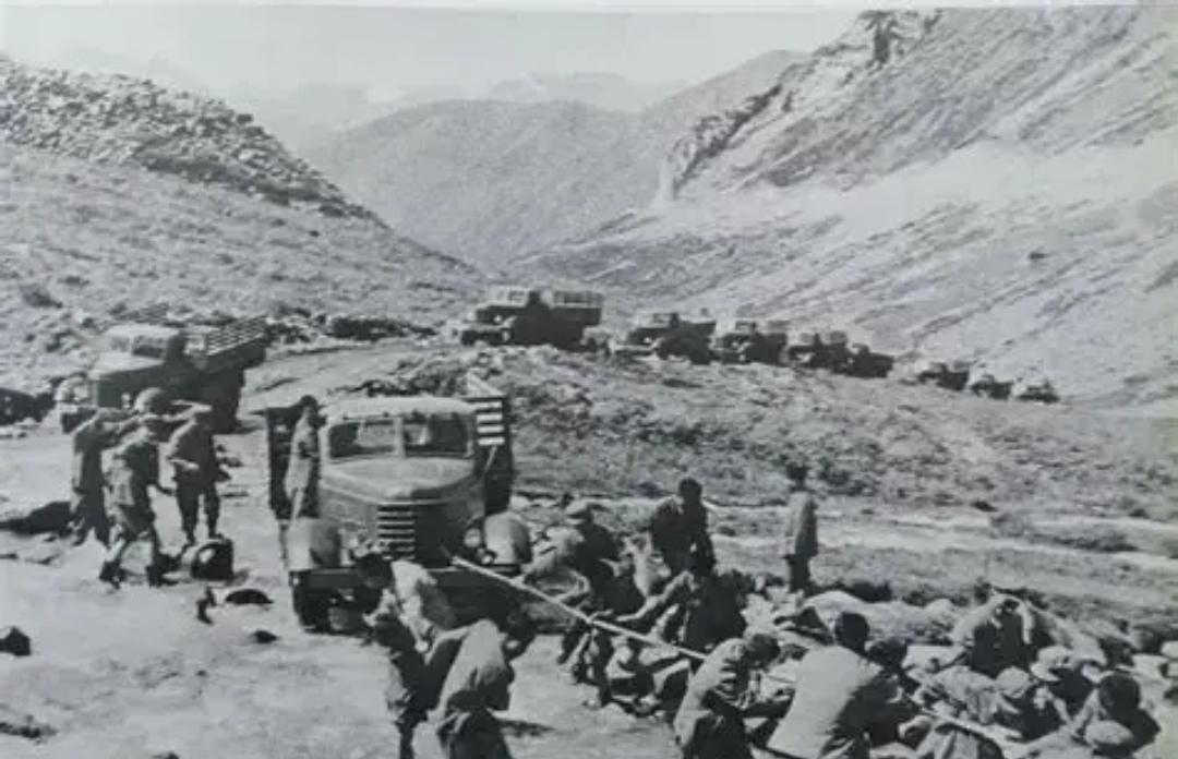 乌鲁木齐南山后峡这条路，50年前真能直通南疆！比独库更早的天山英雄天路很多