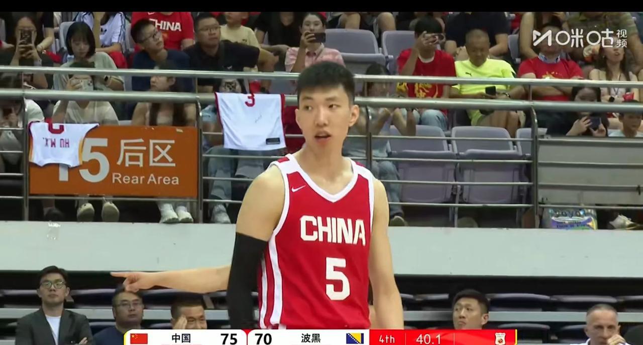 中国队失误居然27次，廖三宁7次最多，雷蒙0失误还防守及时到位即便最终75:7