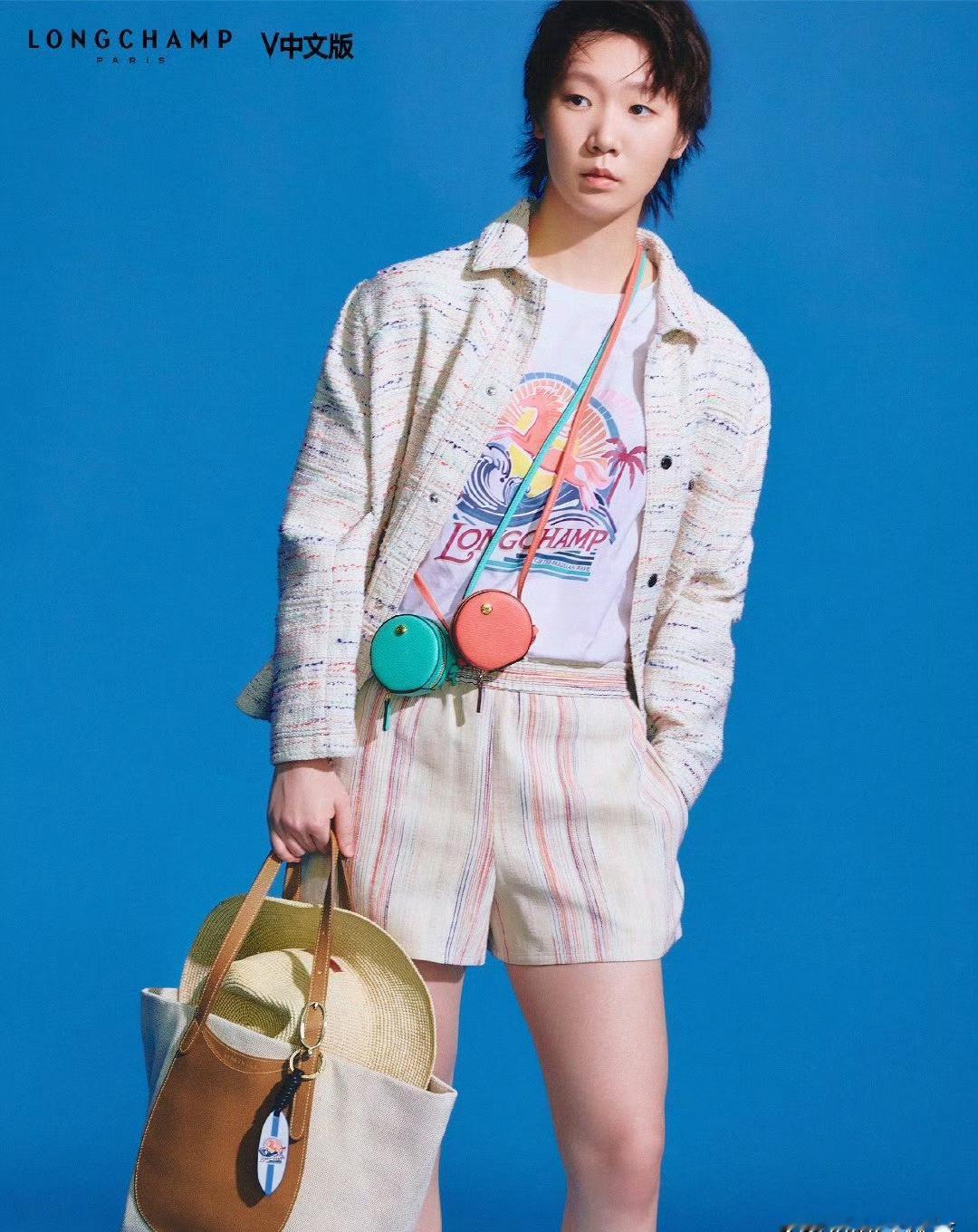 王曼昱备战巴黎奥运的关键期，社交媒体上却只做了这一件事。她给《飞行员》点了赞。