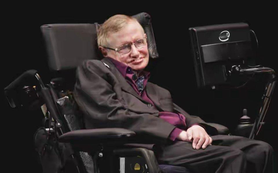 爱泼斯坦案最新爆料萝莉岛的肮脏超乎我们的想象，克林顿喜欢年轻女孩，科学家霍金竟是