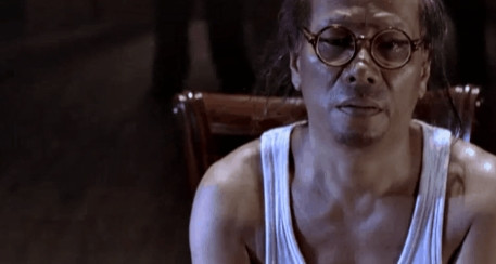 2003年，拍《功夫》的时候，梁小龙带着假发来试镜，周星驰说：“梁师傅，我希望你