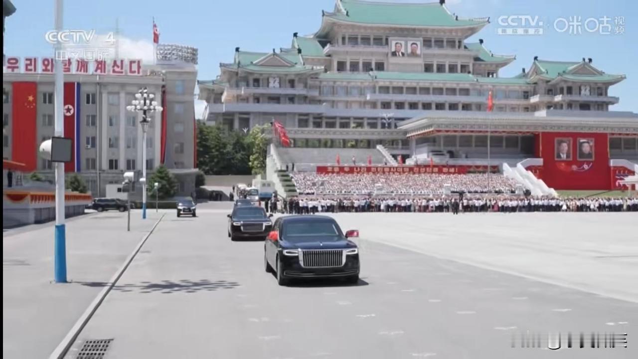 我们的红旗轿车威武霸气