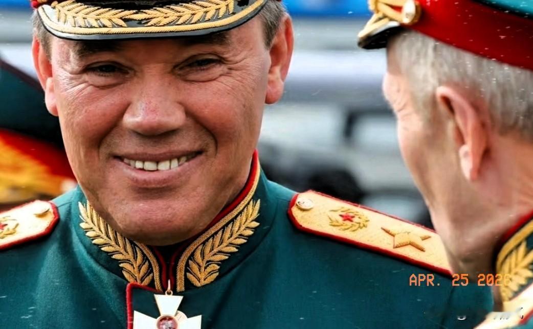 俄军总参谋长格拉西莫夫，就说了一句话。一句让整个基辅都听得见的话，他说：卢甘斯克